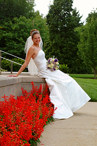 DSCF7380 Hockstra-Foster - bride with flowers (3).jpg